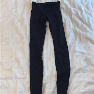 lululemon black low rise leggings